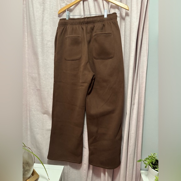 Strawberry Milk Mob Brown Sweatpants - Picture 4 of 4